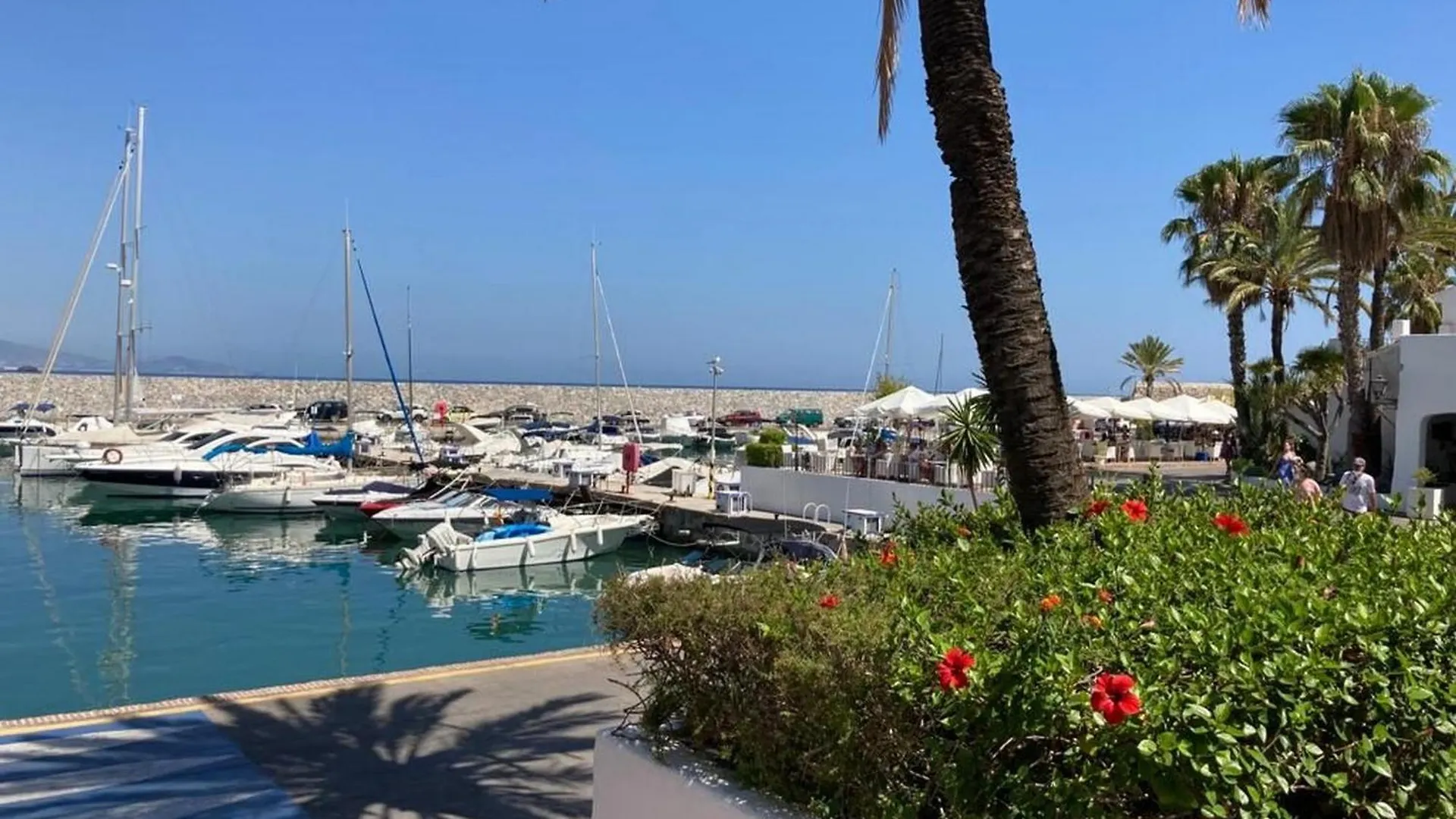 Icon Marina B Apartment La Herradura  Spain
